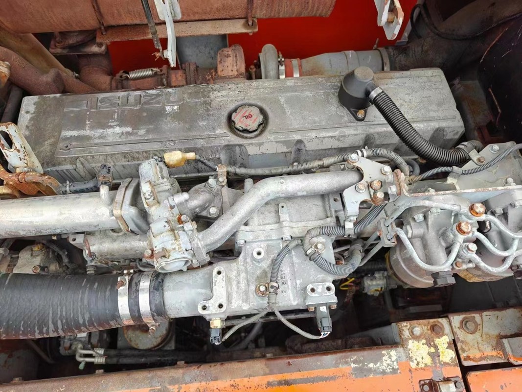 Υψηλής απόδοσης εκσκαφέας Hitachi 470 LC-3: Ο επόμενος βαρύς συνεργάτης σας!