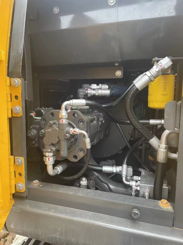 Χρησιμοποιούμενος εκσκαφέας EC140 σε καλή κατάσταση για τα βαριά καθήκοντά σας, ρωτήστε τώρα!