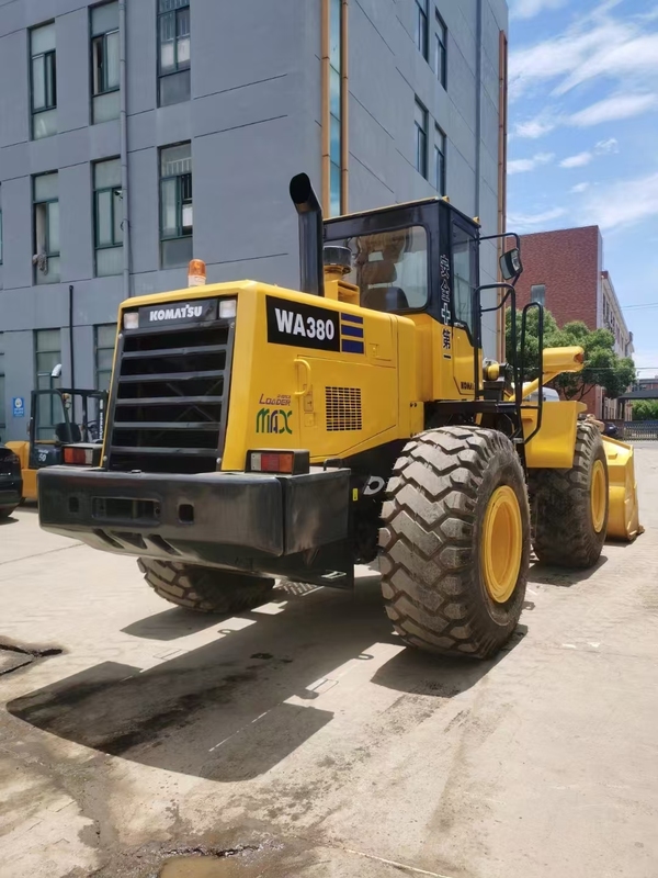 Χρησιμοποιημένο αρχικό φορτιστή 380wa Komatsu σε καλή κατάσταση για δίκαιη τιμή