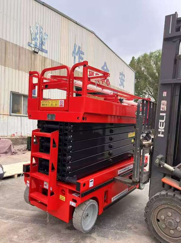 Πτυσσόμενη πλατφόρμα εργασίας σε μεγάλο υψόμετρο, χρησιμοποιείται για εσωτερικές κατασκευές και εργασίες σε εξωτερικούς τοίχους