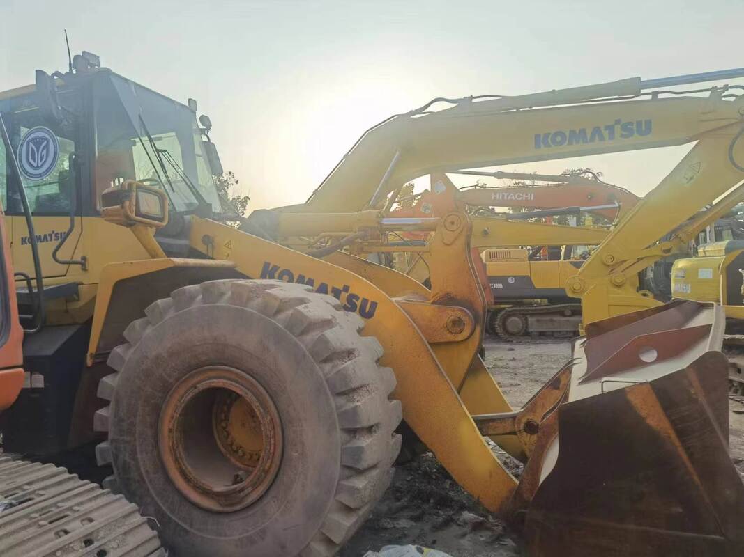 Used Japan KOMATSU Loader WA470-6 Big Loader Good Condition 7000kg Wa470 komatsu Wheel Loader WA470-6 