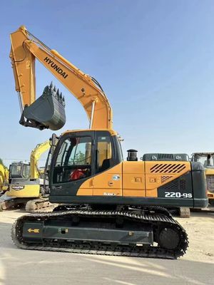 Η χρησιμοποιημένη εκσκαφή 22 τόνων Hyundai 220-9s είναι εξοπλισμένη με κινητήρα Cummins